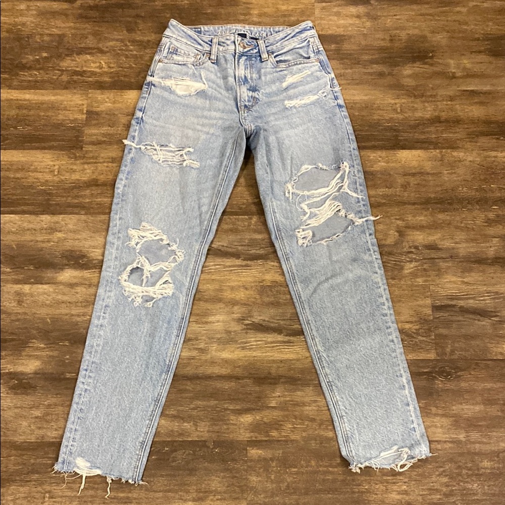 AE Distressed Mom Jean - NWOT